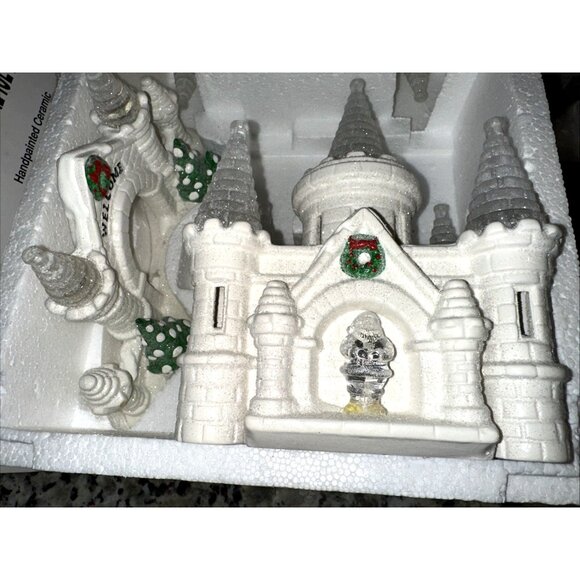 Dept 56 Original Snow Village SNOW CARNIVAL ICE PALACE 54850 Porcelain & Lighted - Picture 5 of 10